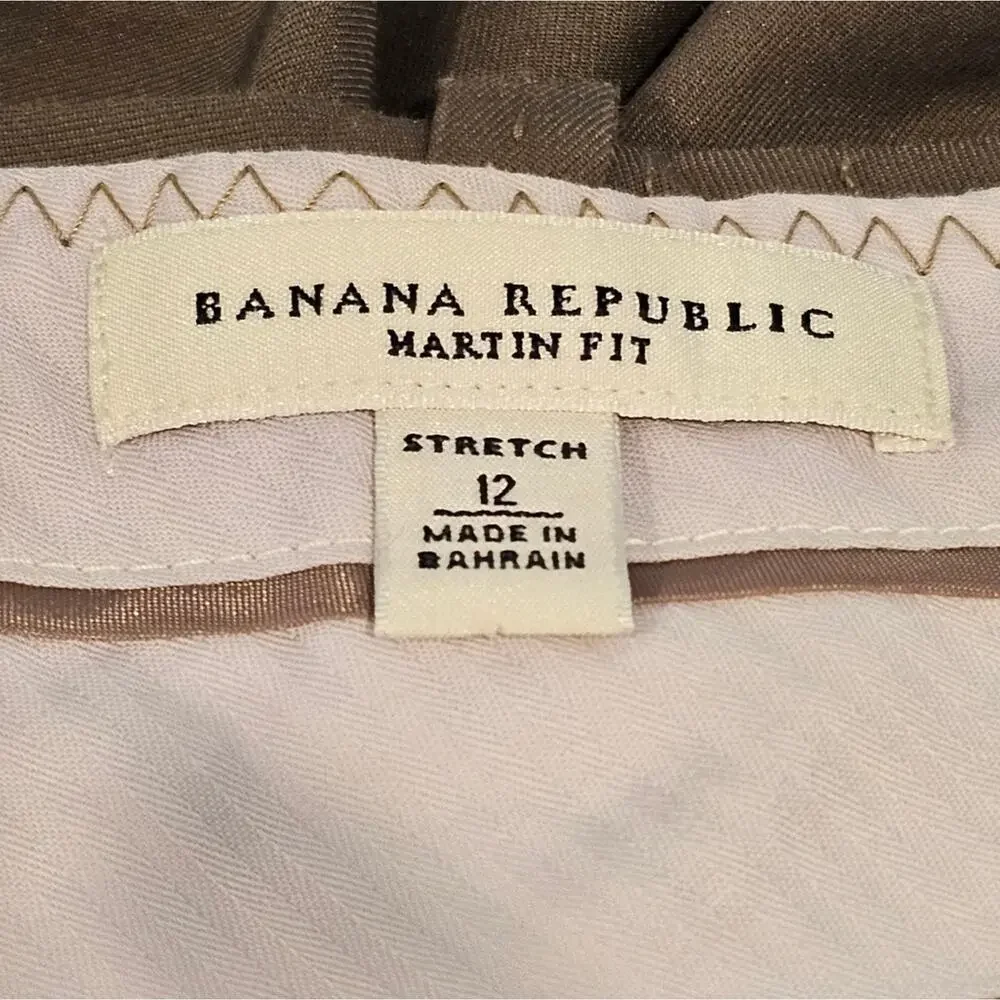 Banana Republic Martin Fit Stretch Brown Pocketed Flat Front Shorts Size 12